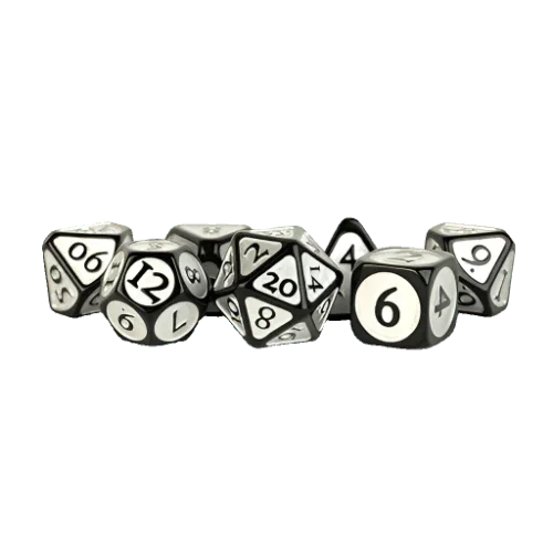 Fanroll - 16mm Enamel Acrylic Poly Dice Set - Black with Silver Enamel