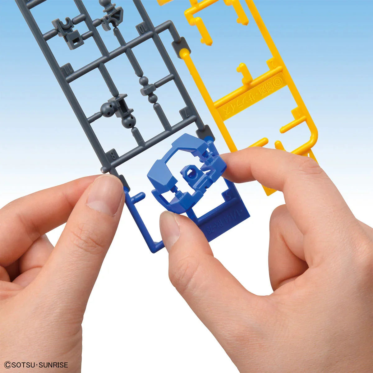 Bandai - Gunpla - EG 1/144 - Mobile Suit Gundam - RX-78-2 Gundam